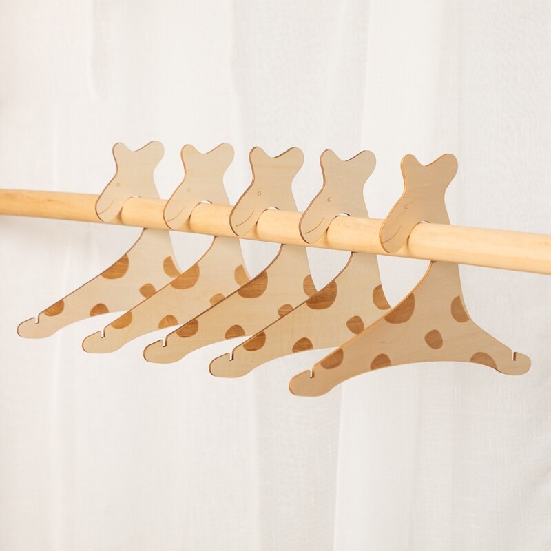 Giraffe Hanger | Nordic Design Houten Eye-Catcher voor Baby- en Kinderkamer!